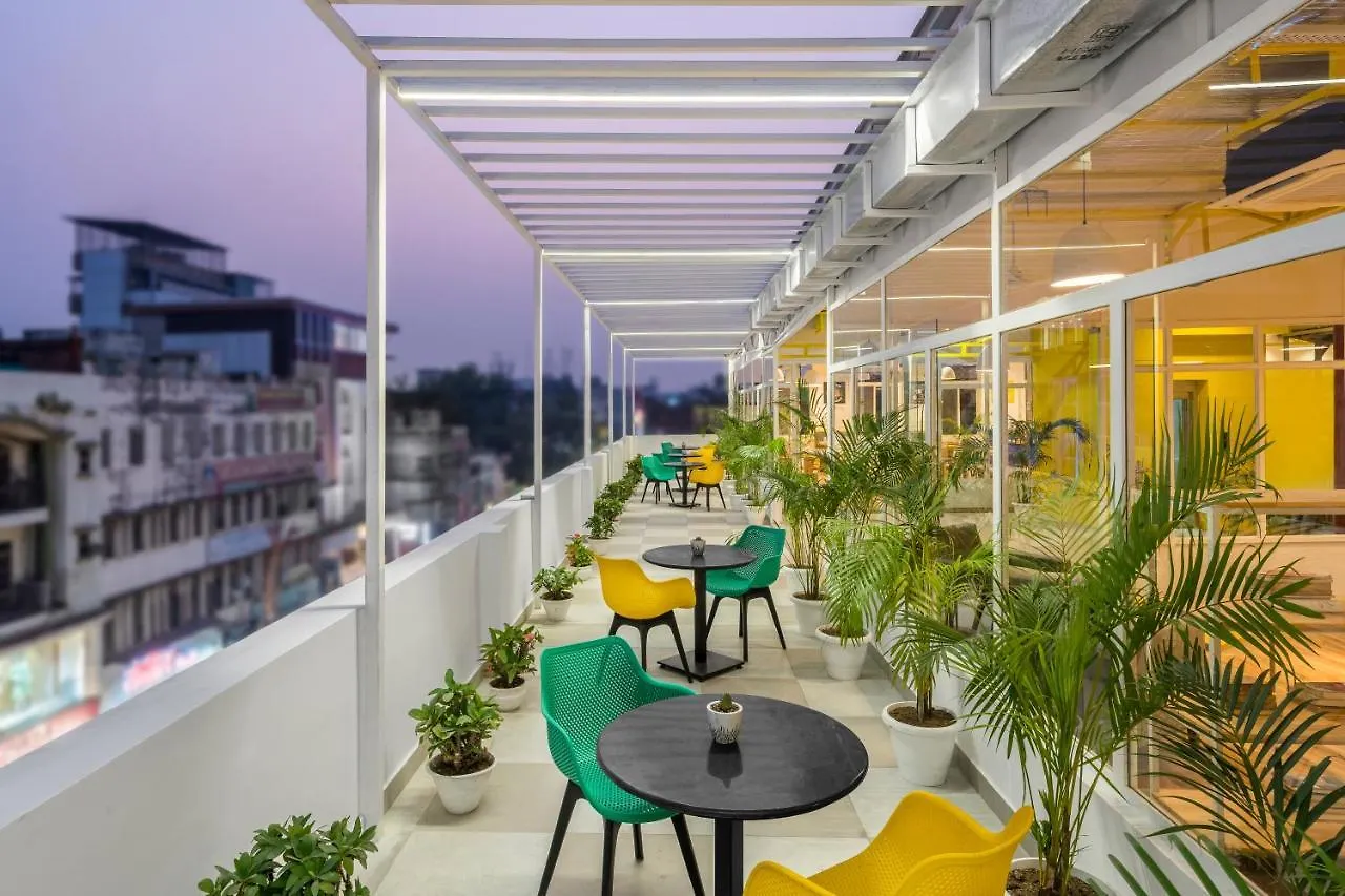 Bedzzz Varanasi By Leisure Hotels, 1 Km From Dashwasamedh Ghat