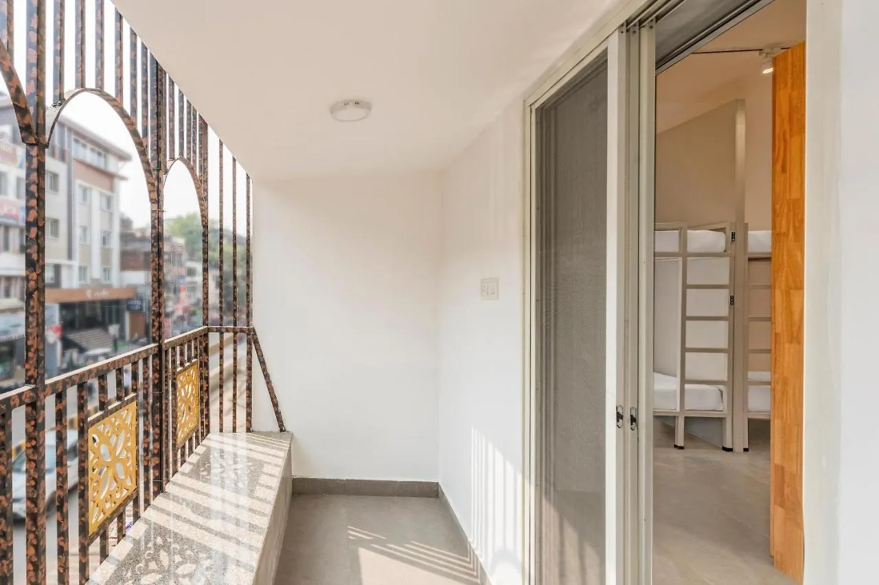 Bedzzz Varanasi By Leisure Hotels, 1 Km From Dashwasamedh Ghat 3*,